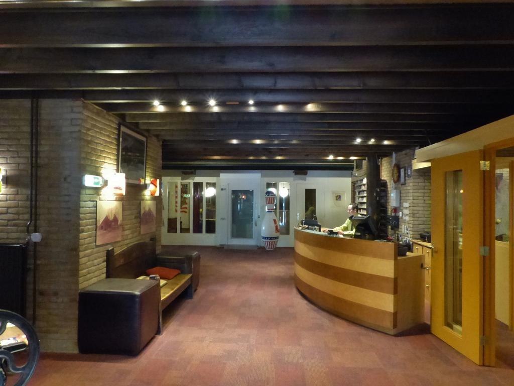 Hotel In Den Stallen Winschoten Exterior photo